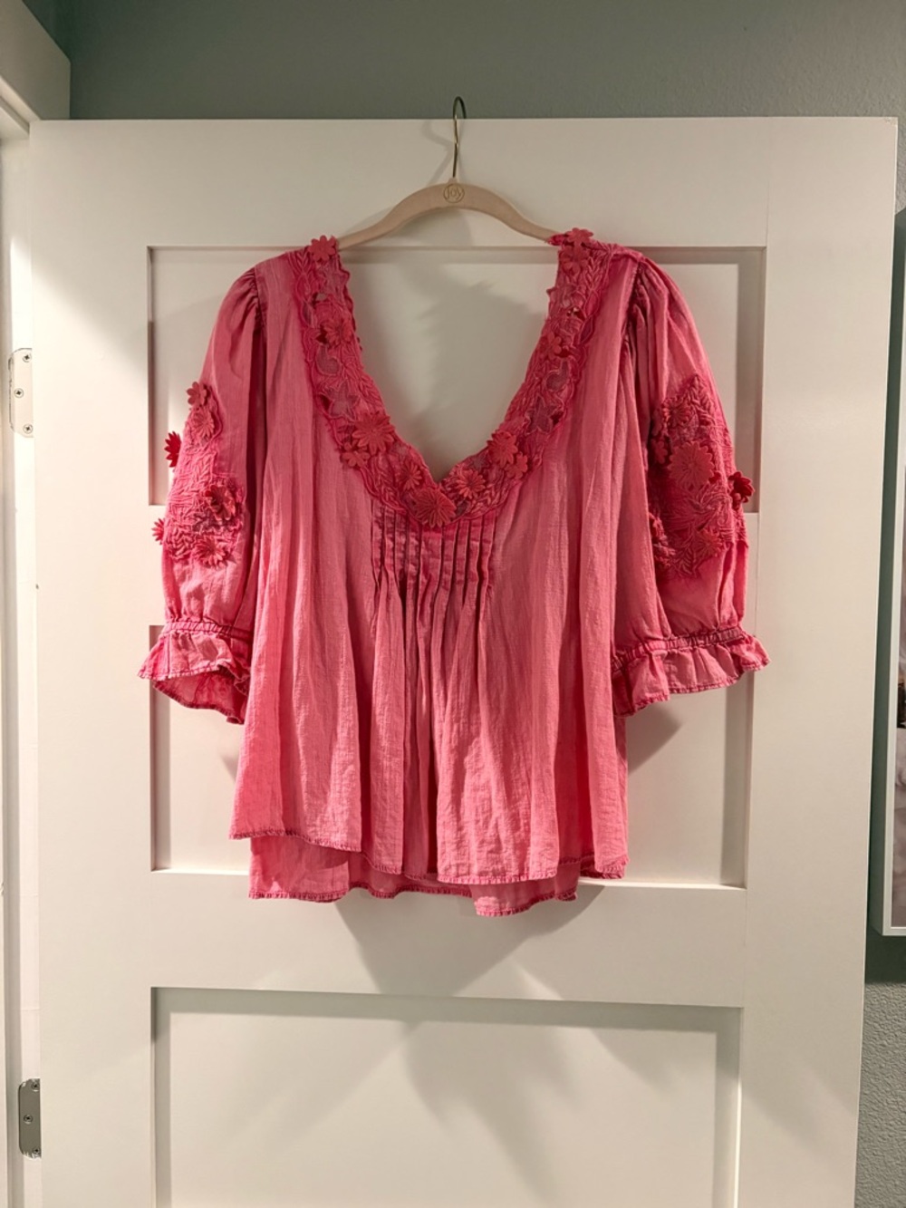 Free People Pink Floral-Appliqué V-Neck Peasant Top